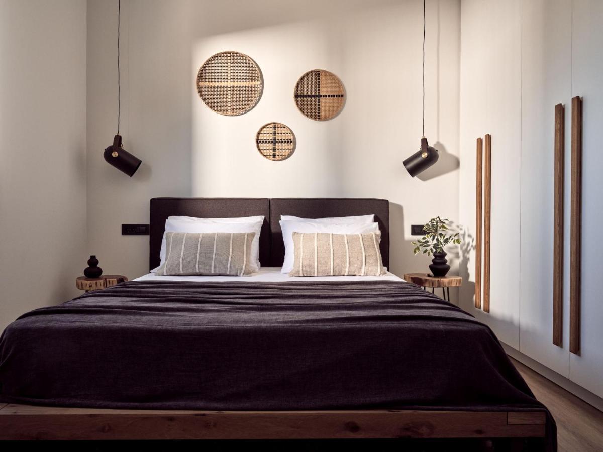 Noema - Stylish With Scenic Serenity, By Zantewize Villa