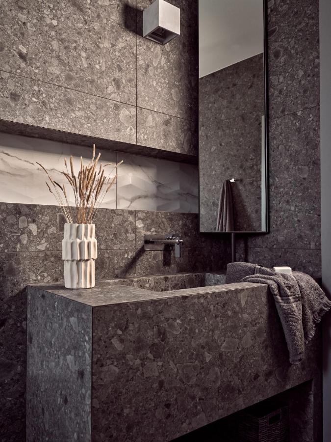 Noema - Stylish With Scenic Serenity, By Zantewize Villa *